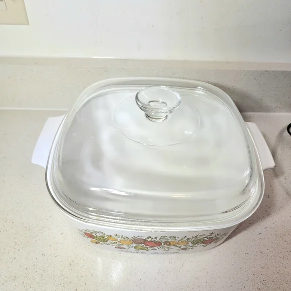 Vintage Corning Ware 4 QT. A-34-B Covered Casserole Dish - Picture 3 of 13